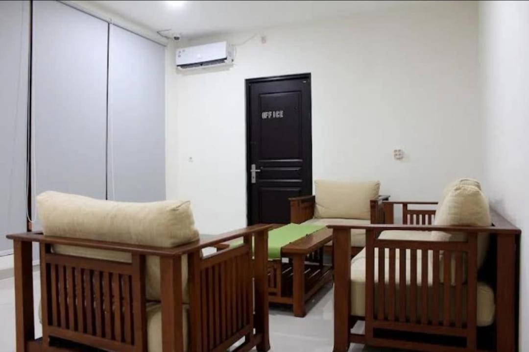 Guest House Permata Tawakal Jakarta Bagian luar foto